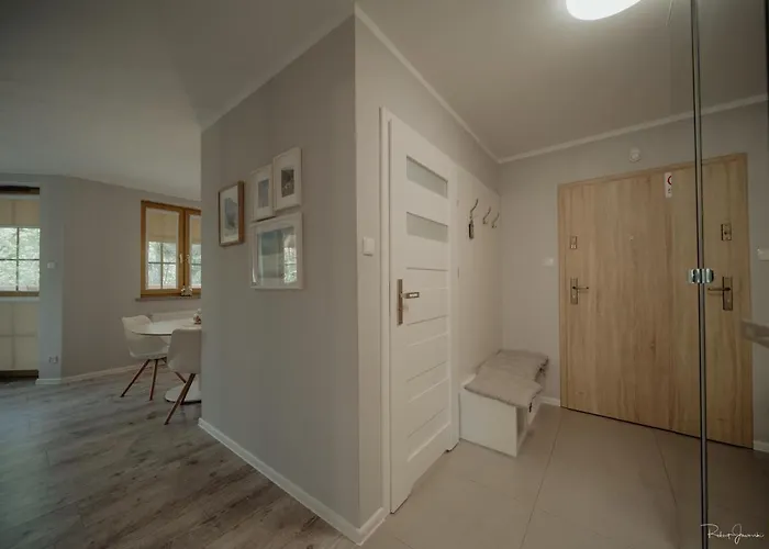 Silence Wichrowe Wzgorze